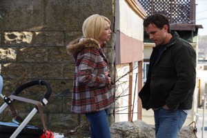 Michelle Williams and Casey Affleck in Manchester by the Sea